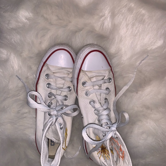 White converses - Picture 5 of 6